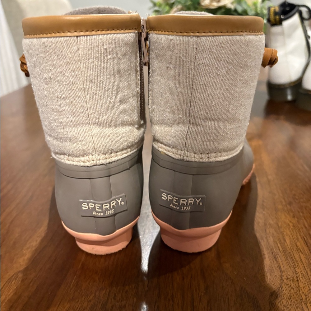 Sperry kids Tan and Gray Winter Boots